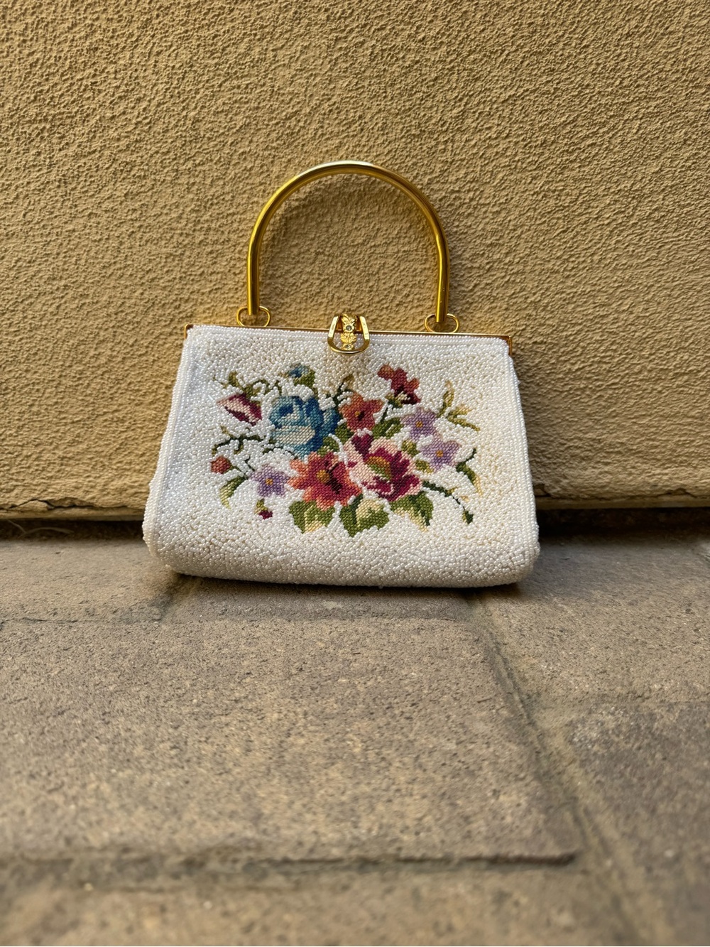 Vintage Rendon Beaded Floral Top-Handle Clutch in White with Gold Hardware